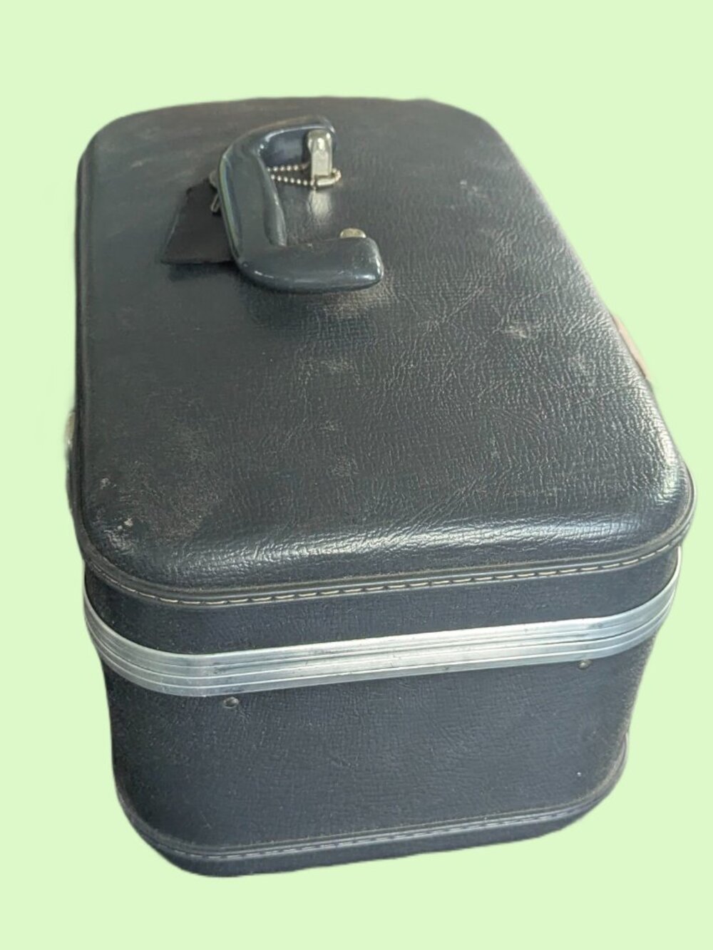 Vintage Sky-Rocket Locking Hard shell Train Case - Cosmetic Case w key & Mirror - Picture 4 of 14
